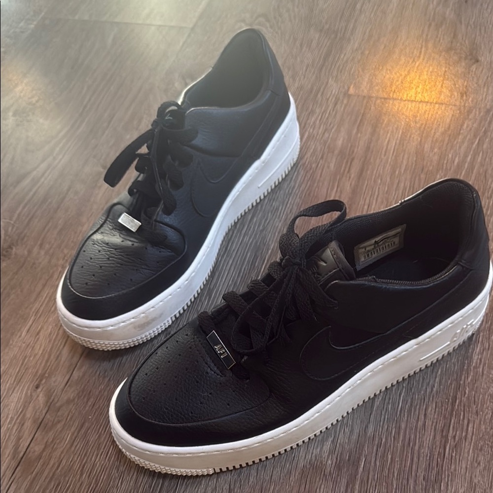 Women’s Nike Black and White Sneakers